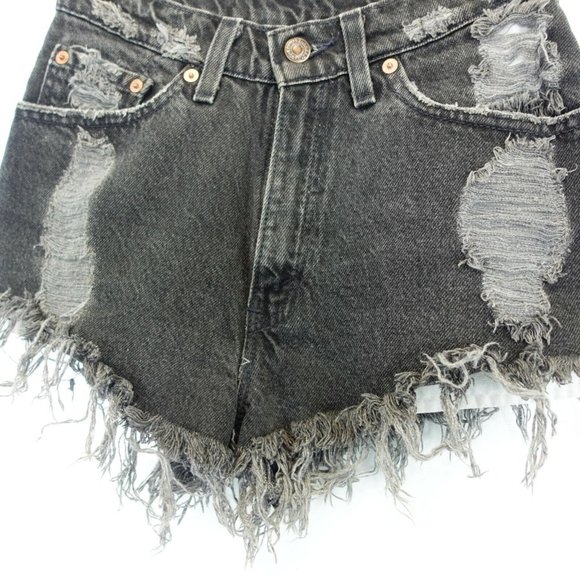 VINTAGE LEVIS Denim Short Shorts Junior 7 Black Distressed Raw Tapered FURST 90s - Picture 3 of 11